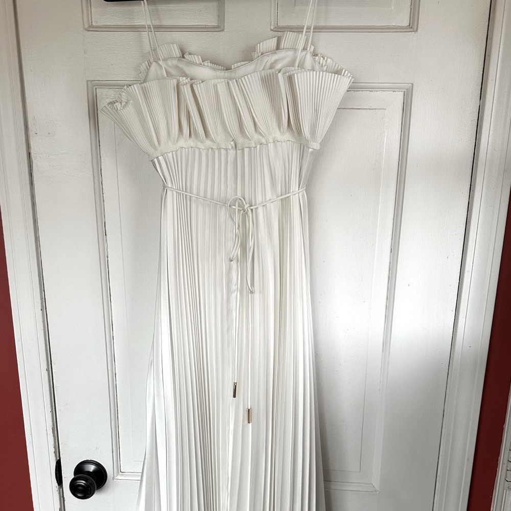 Acler Sanna Pleated Maxi Dress - Picture 3 of 5